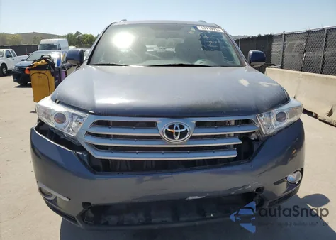 2012 Toyota Highlander Base из США, поврежденный, VIN 5TDBK3EH9CS097445